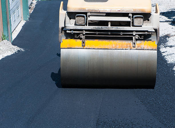 Best Asphalt Driveway Installation  in Lockport, NY